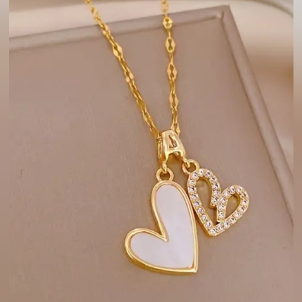 Fashionomics Gold and White Heart Pendant Necklace